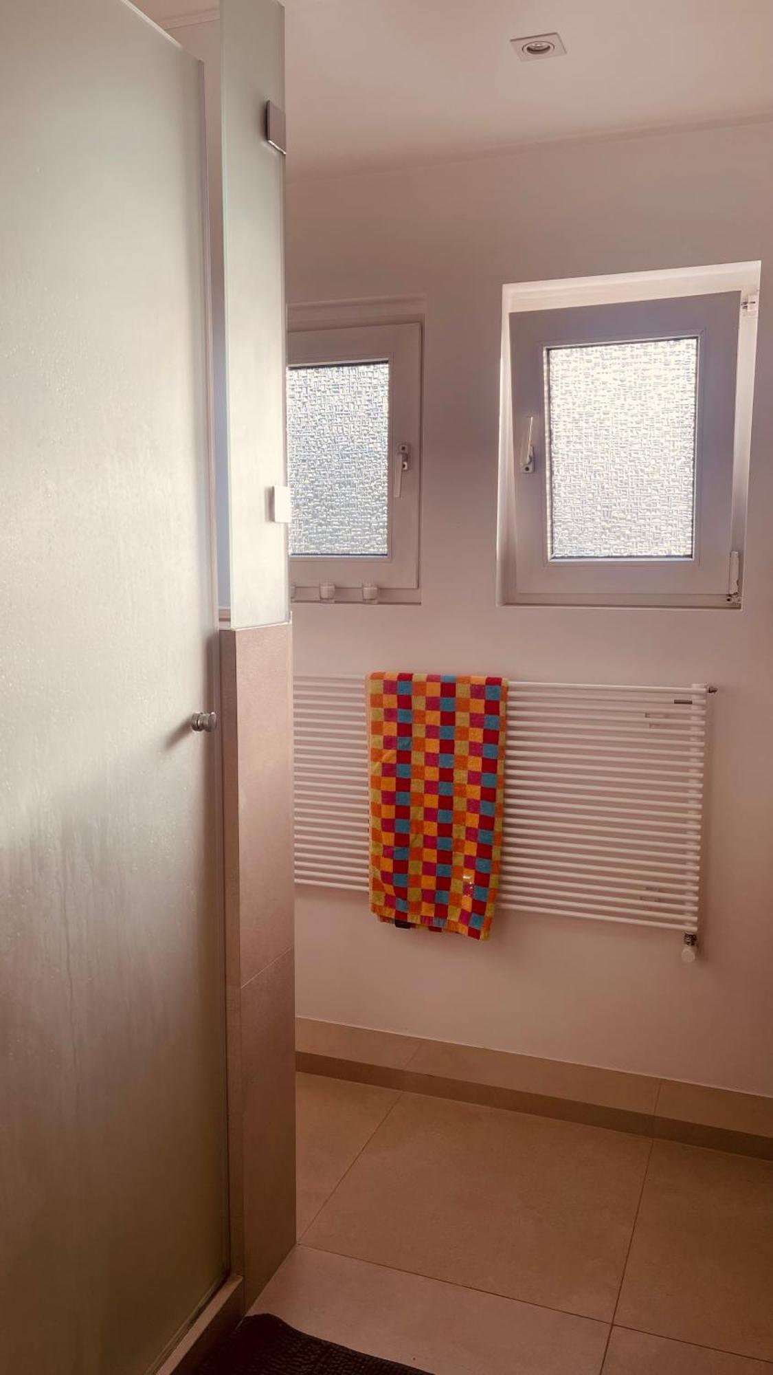 Apartment Ueber 2 Etagen Nahe Bvb-Stadion Und Westfalenhallen Dortmund Buitenkant foto